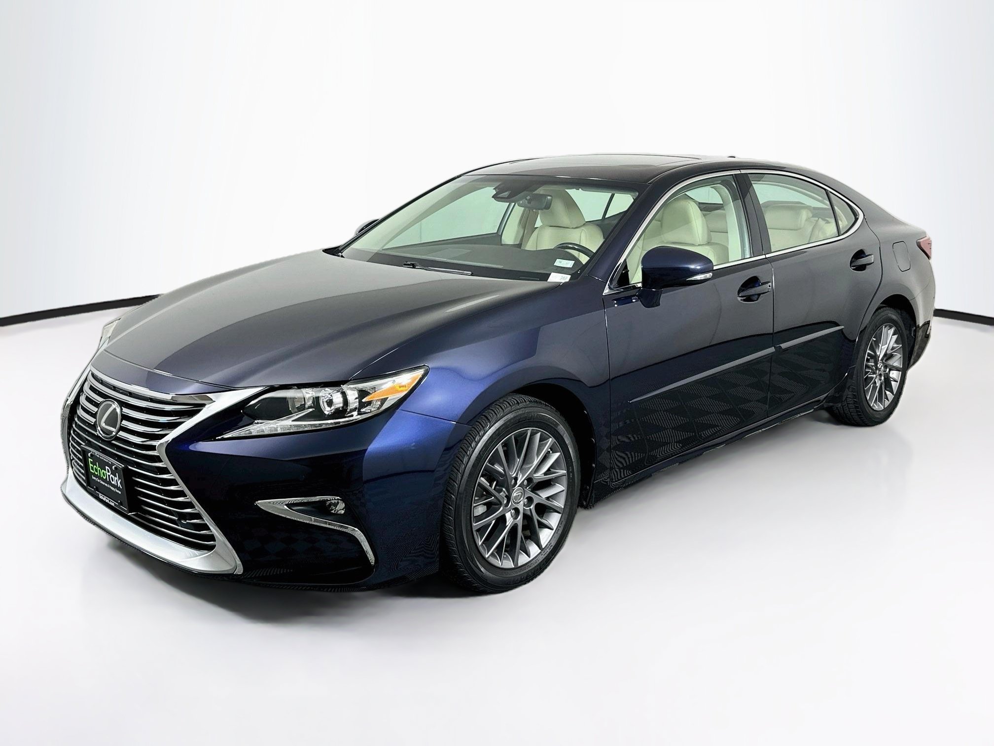 Used 2018 Lexus ES 350 w/ Premier Package FWD image 3