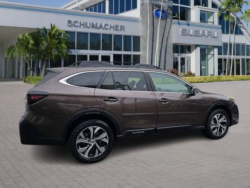 Used 2020 Subaru Outback Limited image 8