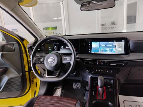 Used 2025 Nissan Kicks SR w/ Illumination Package image 60