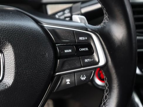 Used 2018 Honda Accord Sport image 23