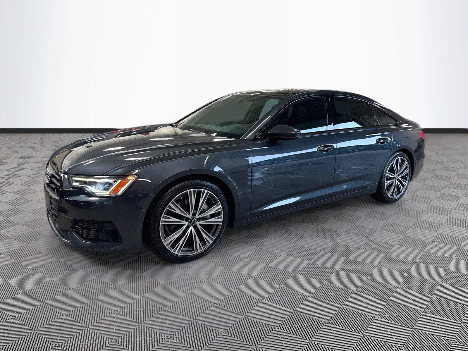 Used 2023 Audi A6 Premium Plus w/ Premium Plus Package AWD/4WD image 3