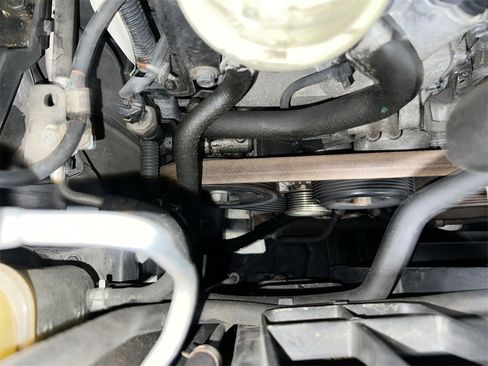 Used 2013 Nissan Armada Platinum image 30