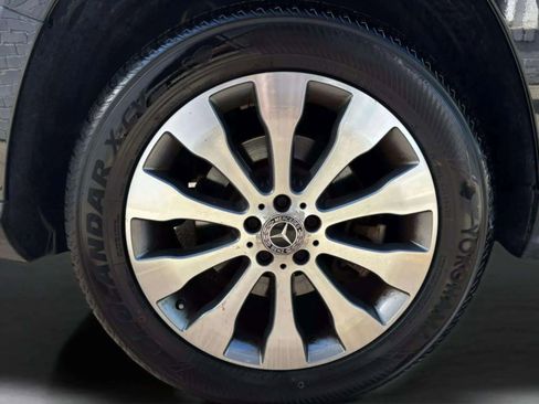 Used 2018 Mercedes-Benz GLS 450 4MATIC image 39