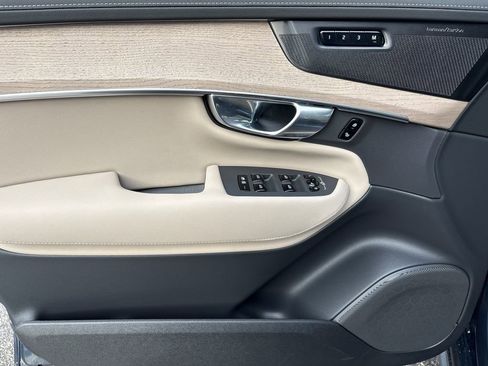 New 2026 Volvo XC90 B6 Plus w/ Protection Package Premier AWD/4WD image 9