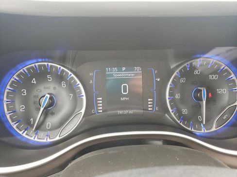 Used 2023 Chrysler Voyager LX FWD image 23