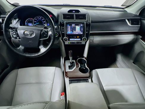 Used 2014 Toyota Camry XLE FWD image 29