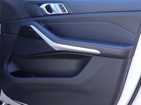 Used 2021 BMW X5 xDrive40i w/ Convenience Package image 20