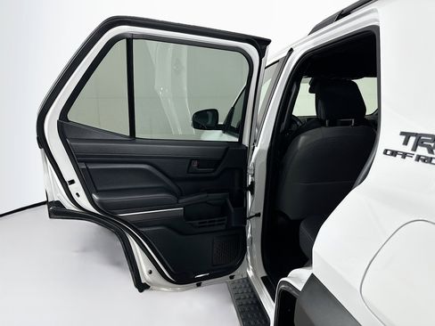 Used 2025 Toyota 4Runner TRD Off-Road image 25