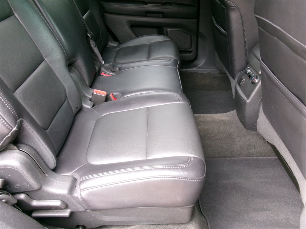 Used 2011 Ford Explorer XLT w/ 202A Rapid Spec Order Code FWD image 32