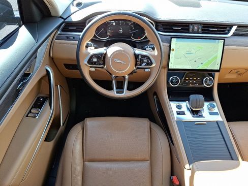 Used 2022 Jaguar F-PACE S image 4