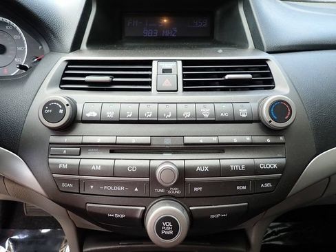 Used 2011 Honda Accord LX image 29
