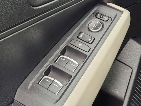 Used 2023 Honda Accord LX image 18