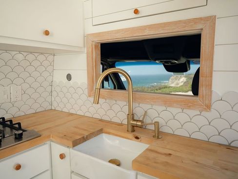 Used 2021 Mercedes-Benz Sprinter 2500 image 31