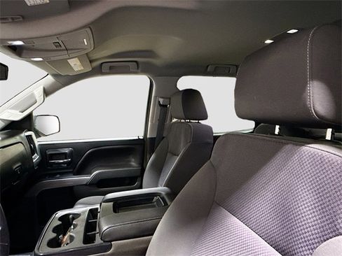 Used 2018 Chevrolet Silverado 1500 LT w/ LT Eassist Package image 21