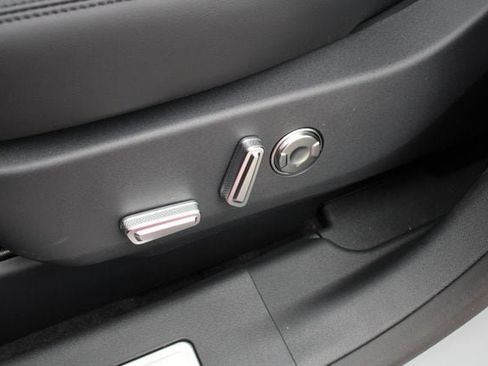 New 2026 Lincoln Nautilus Premier w/ Equipment Group 102A image 32