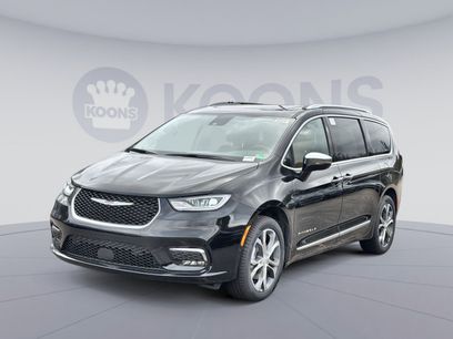 New 2026 Chrysler Pacifica Pinnacle