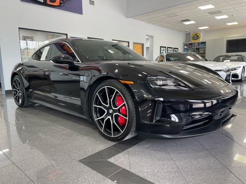 Used 2025 Porsche Taycan 4S AWD/4WD image 7