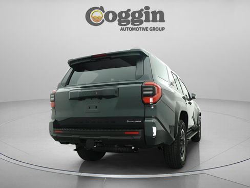 New 2026 Toyota 4Runner TRD Off-Road Premium AWD/4WD image 15