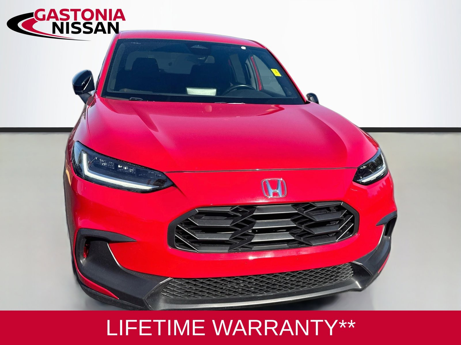Used 2025 Honda HR-V Sport image 2