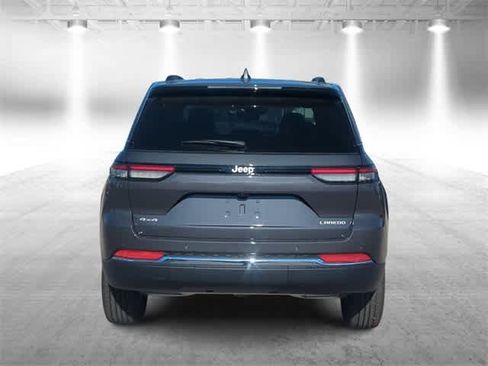 New 2025 Jeep Grand Cherokee Laredo image 7