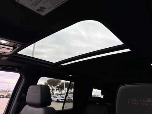 New 2026 Chevrolet Tahoe High Country image 21