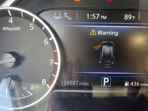 Used 2021 Nissan Murano SV FWD image 12
