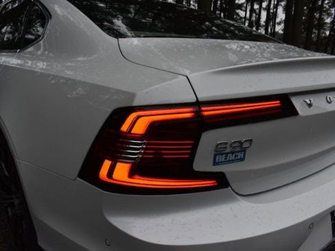 New 2024 Volvo S90 B6 Plus image 13