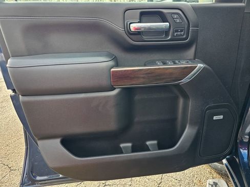 Certified 2023 GMC Sierra 2500 SLT w/ SLT Premium Package image 12