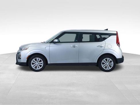 Used 2020 Kia Soul LX FWD image 8