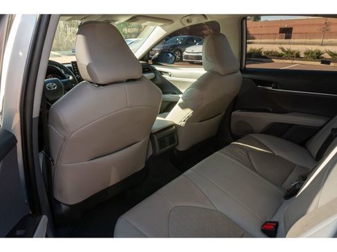 Used 2024 Toyota Camry XSE image 11