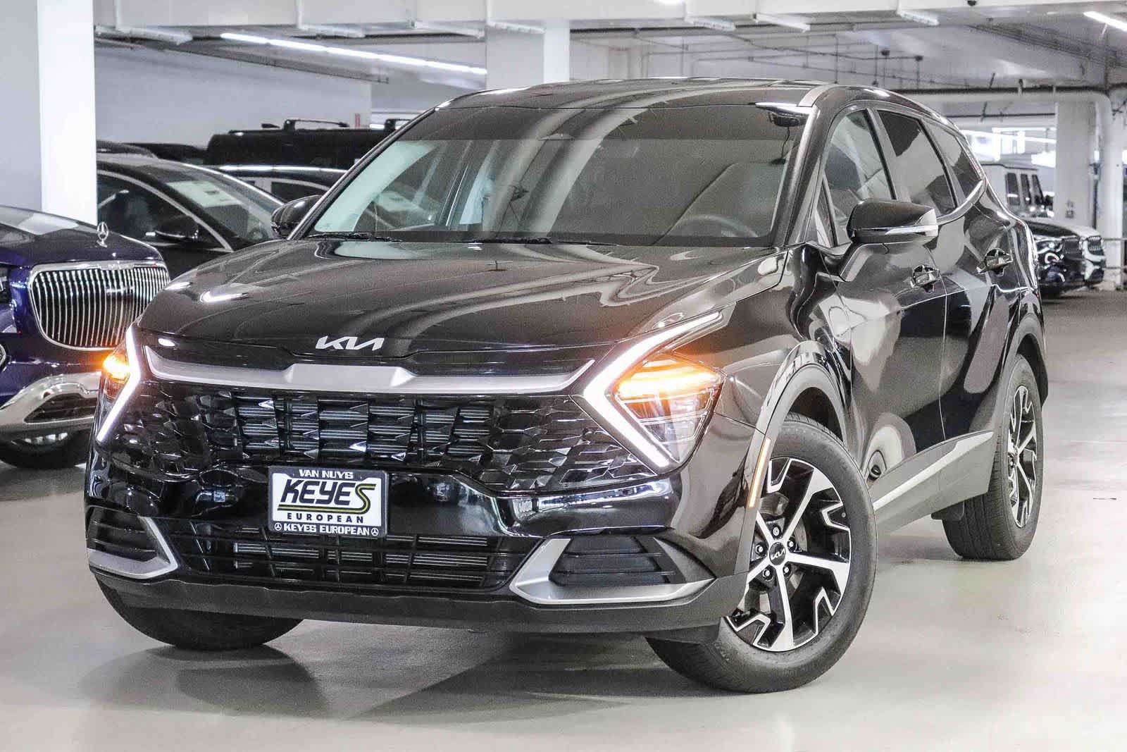 Used 2024 Kia Sportage EX FWD image 1