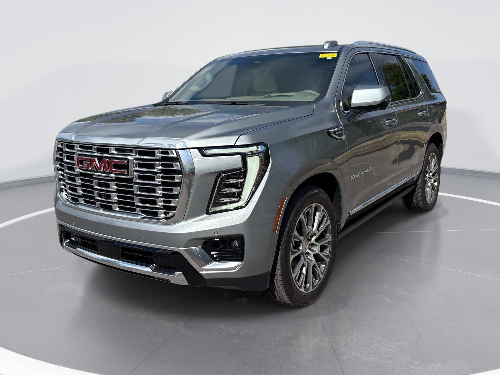 Used 2026 GMC Yukon Denali w/ Denali Reserve Package AWD/4WD image 3