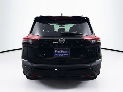 Certified 2023 Nissan Rogue SV w/ SV Premium B Package image 7