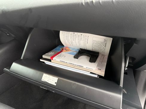 Used 2023 Toyota Corolla LE image 25