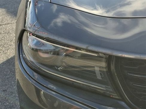 Used 2023 Dodge Charger SXT image 11