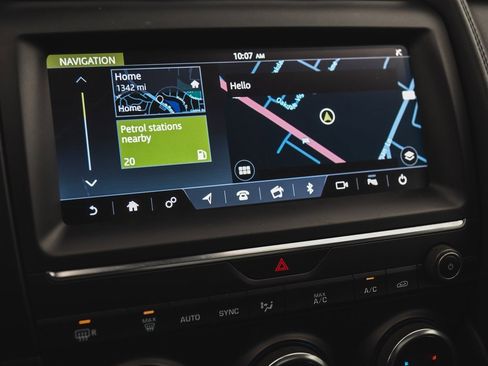 Used 2019 Jaguar E-PACE S image 17