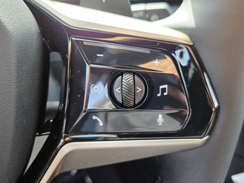 New 2025 BMW X3 xDrive30i w/ Premium Package image 28