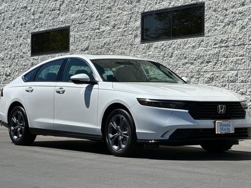 New 2025 Honda Accord EX-L image 2