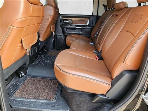 Used 2017 RAM 3500 Laramie Longhorn AWD/4WD image 18