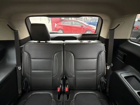 Used 2018 GMC Acadia Denali w/ Technology Package image 29