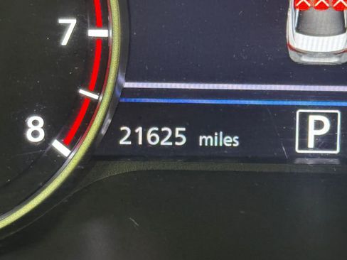 Used 2025 Nissan Sentra SV FWD image 37