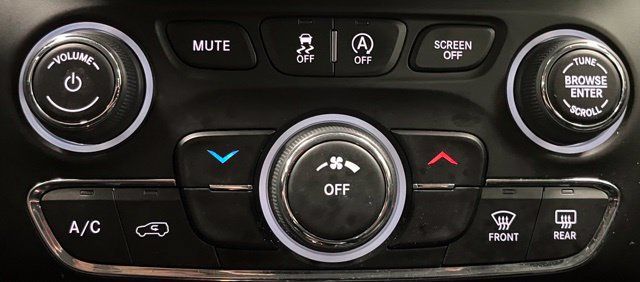 Used 2021 Jeep Cherokee Latitude Plus FWD image 34