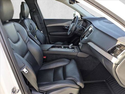 Used 2021 Volvo XC90 T8 Inscription w/ Advanced Package image 17