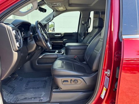 Used 2023 GMC Sierra 3500 Denali w/ Denali Ultimate Package image 9