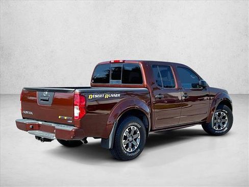 Used 2017 Nissan Frontier Desert Runner image 2