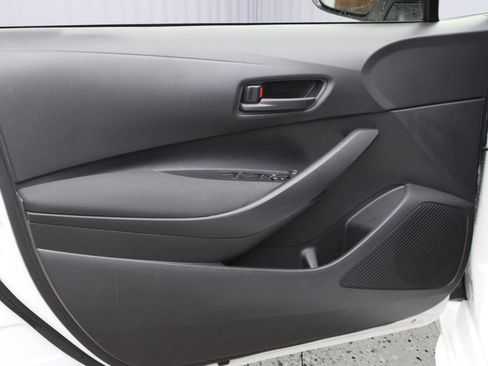 Certified 2024 Toyota Corolla LE image 40