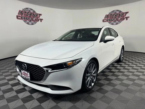 Used 2023 MAZDA MAZDA3 s image 3