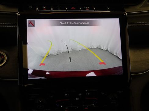 Certified 2023 Jeep Grand Cherokee L Overland image 36