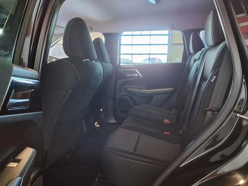 Used 2022 Mitsubishi Outlander ES AWD/4WD image 10