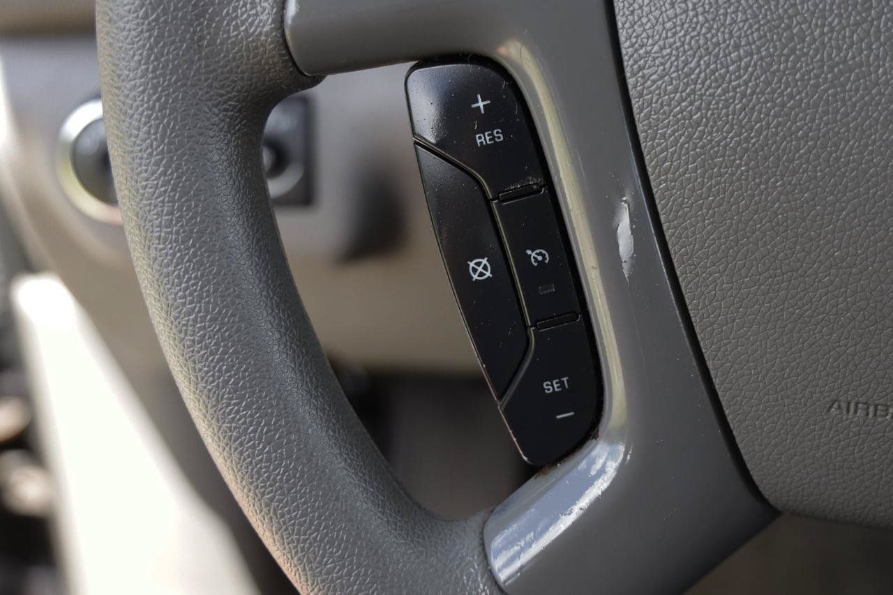Used 2017 Chevrolet Traverse LS FWD image 27